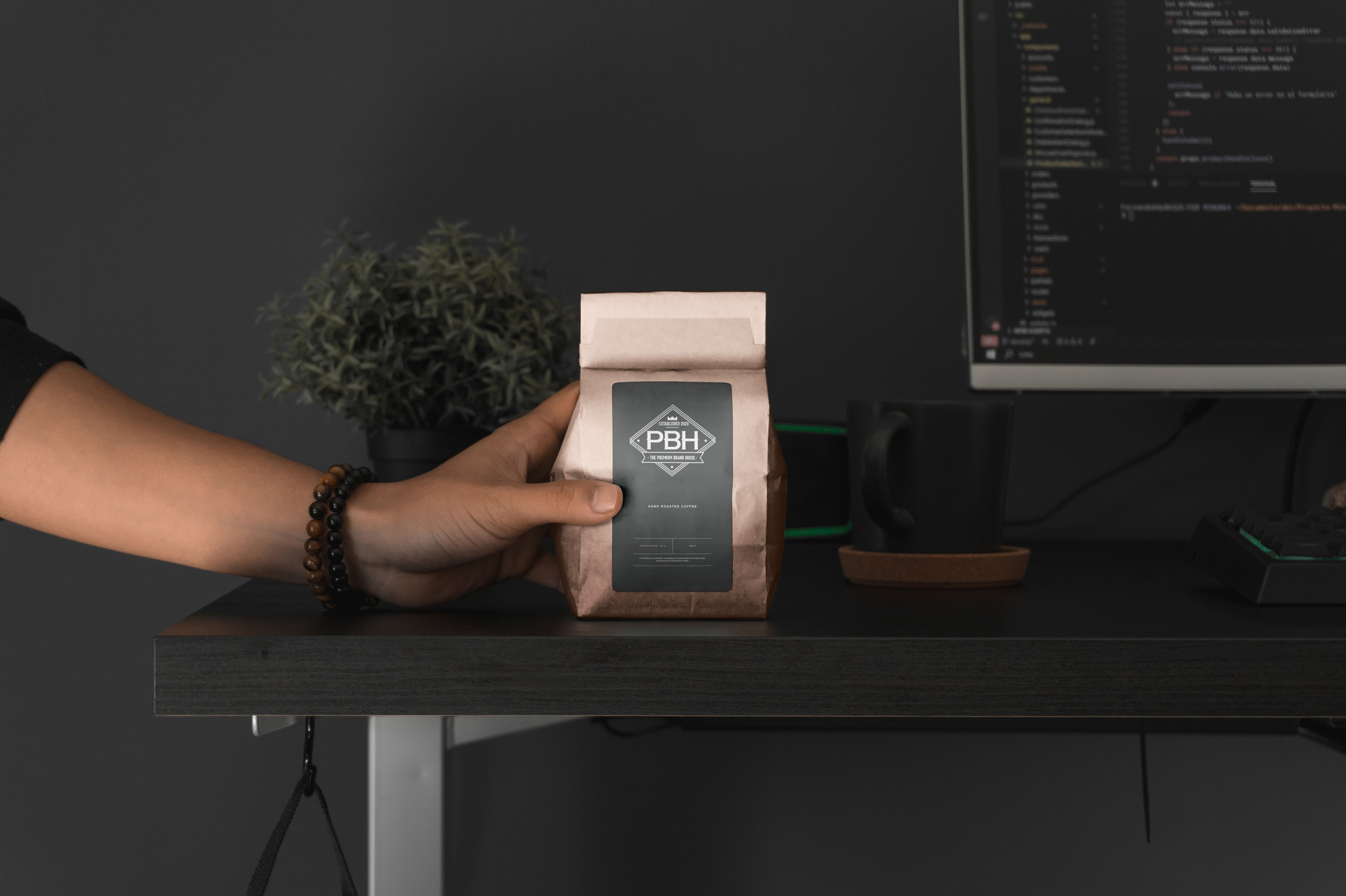 Meta Ads en Santander 8 Coffee Packaging Mockup